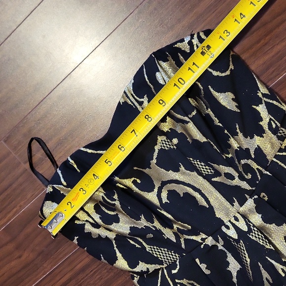 ✅ SOLD ✅ NWT H&M Black and Gold Mini Cocktail Dress with Side Pockets Size 2 - Picture 12 of 13
